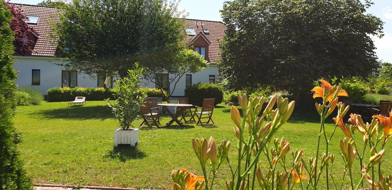 Ferienbungalow Haus Am Teich Boltenhagen  Eksteriør bilde